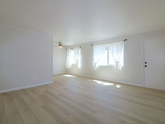 4th image of 4465 Idaho St #6