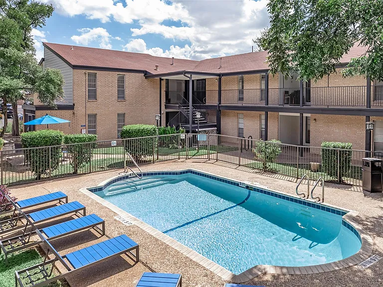 6008 N Lamar Blvd #204 — Photo 20