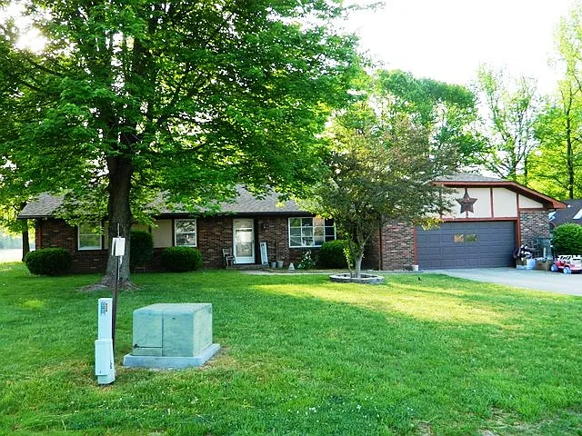 9442 N Bradley Ln photo 1