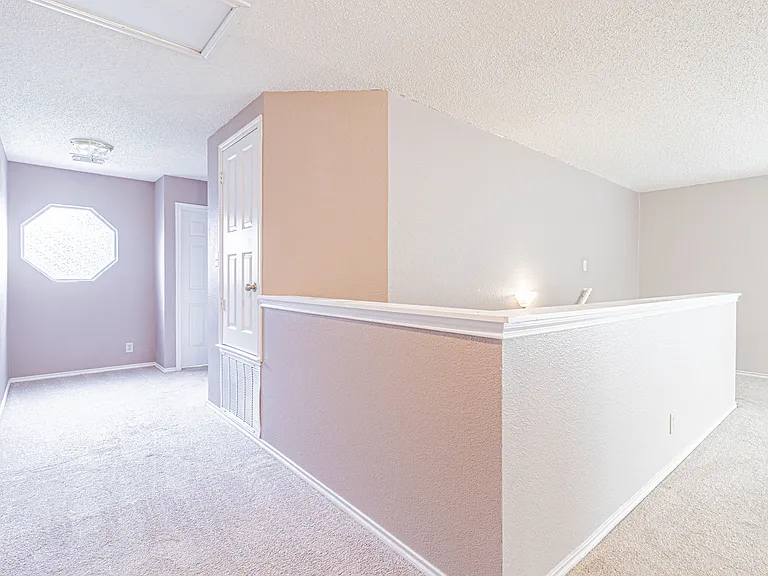 420 Ashley Park — Photo 38
