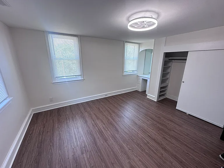 1538 Clearview St — Photo 12