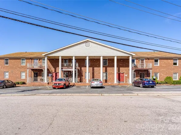 2104 S Main St, Kannapolis, NC 28081