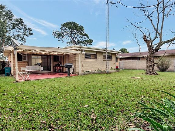 5th image of 1309 Marine Dr