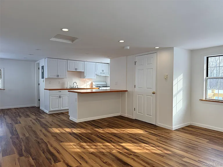 19 Quartz Ln #4 — Photo 17