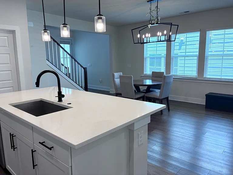 2033 Florine Dr — Photo 14