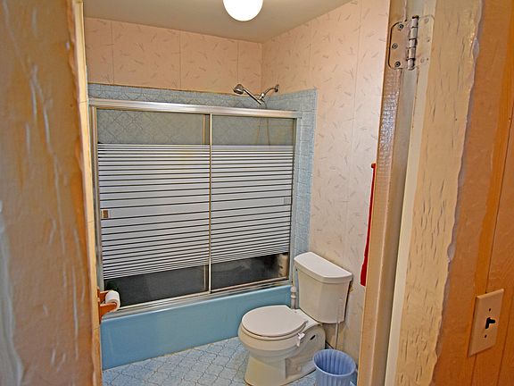 5th image of 8 Jasmine Ln