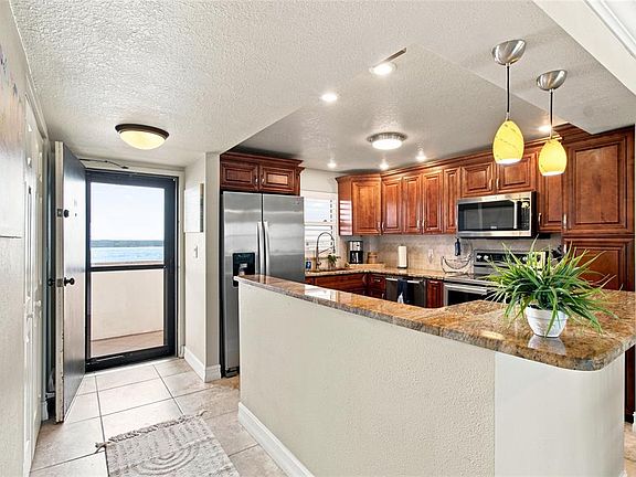 3rd image of 1270 Gulf Blvd APT 2007