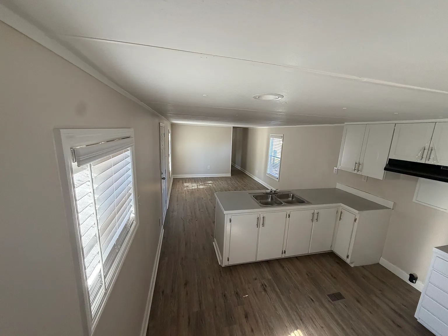 2 bed, $900 — Photo 3