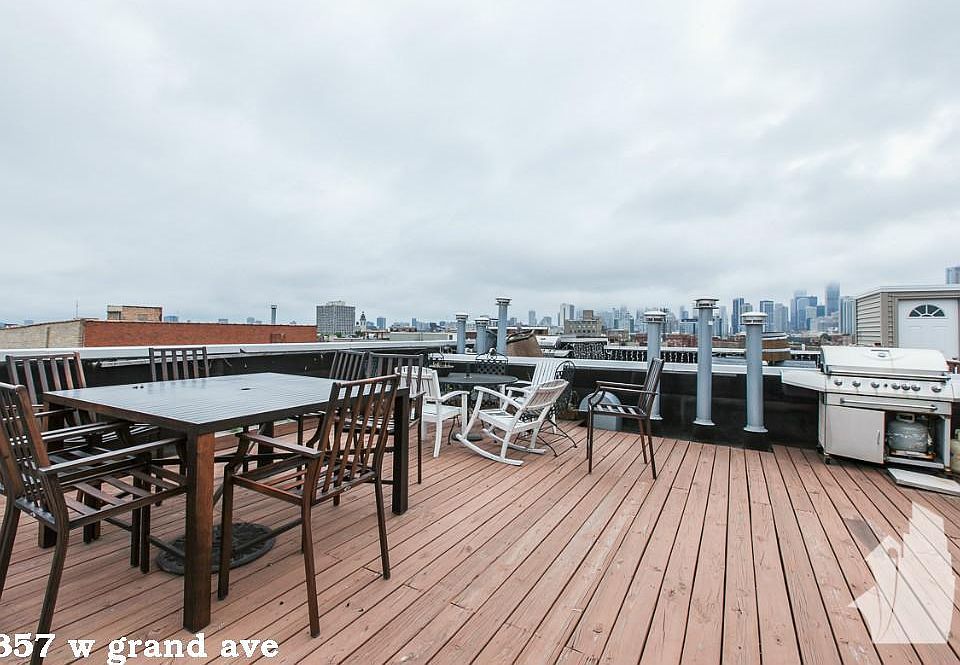 1st image of 1357 W Grand Ave #1124