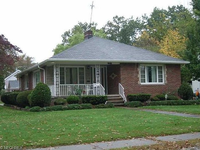 1st image of 2858 Park Dr