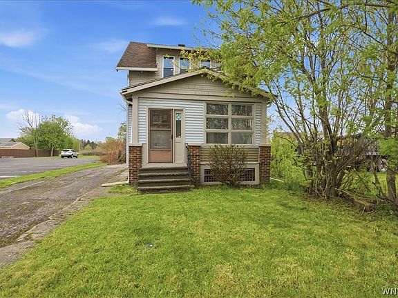 2nd image of 5041 Broadway