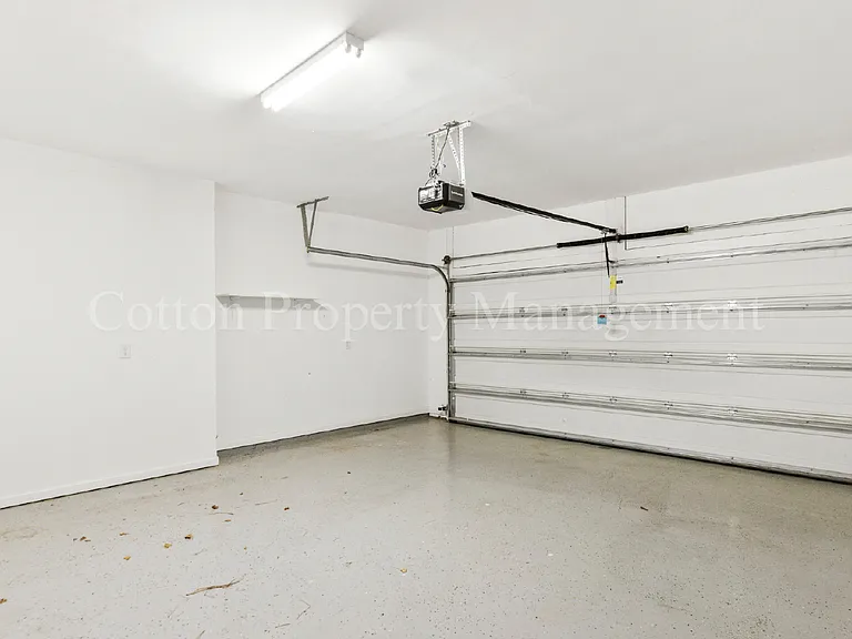 1010 Winterberry Cir — Photo 46