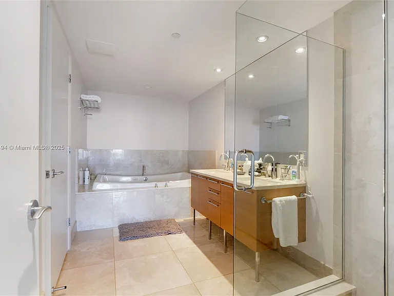 17001 Collins Ave #4101 — Photo 9