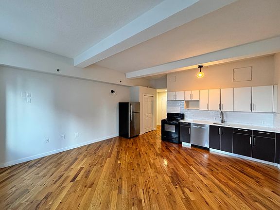 4th image of 29-28 41st Ave APT 707