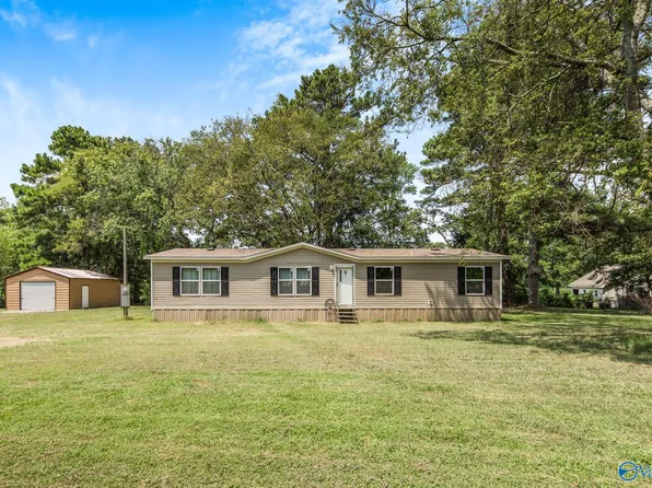 547 Cap Adkins Rd SE, Huntsville, AL 35803