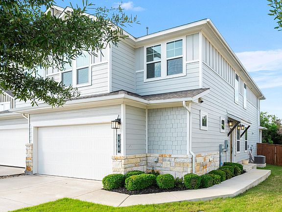 3rd image of 158 Elisha Dr