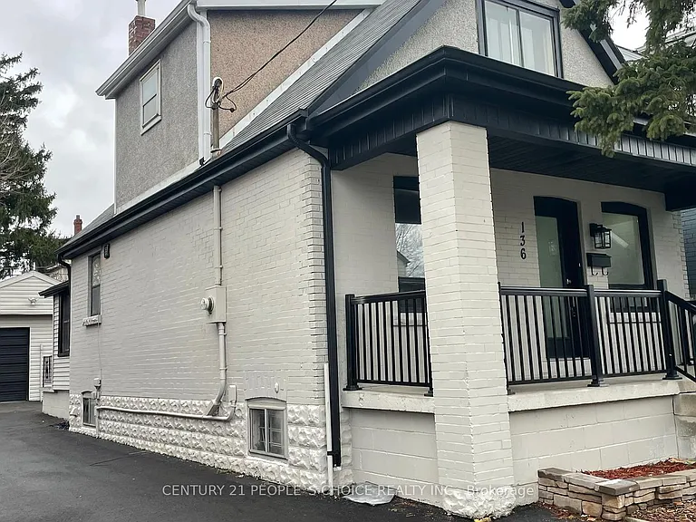 136 Edgemont St N — Photo 4