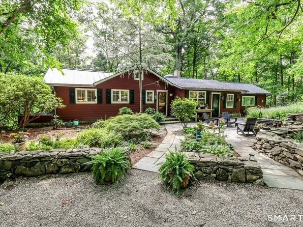 132 Webbs Hill Road, Stamford, CT 06903