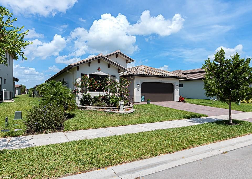 1st image of 5255 Karlia DR