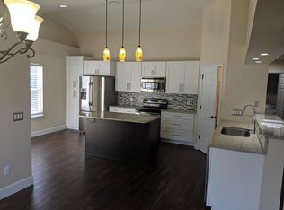 9511 Parker Place Dr, Navarre, FL 32566