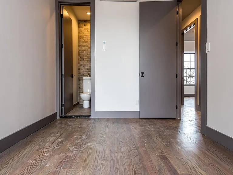 1649 Summerfield St #3D — Photo 17