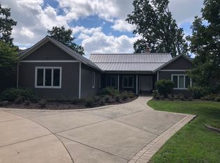 26437 N Farwell Rd, Mettawa, IL 60045