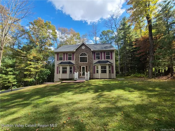 16 Oxford Drive, White Lake, NY 12786