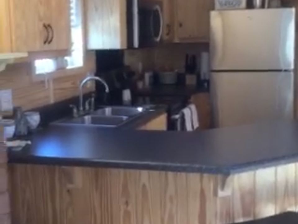 Full kitchen 