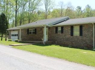 122 Suncrest Dr, Roan Mountain, TN 37687