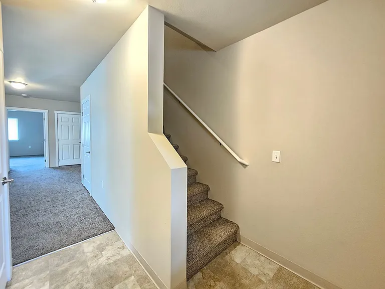 5205-5207 E Upriver Dr — Photo 18