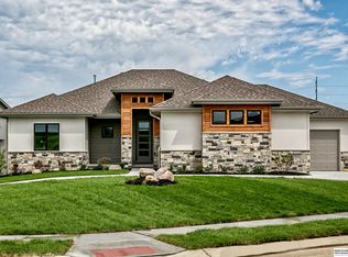 7916 S 181 Avenue Cir, Omaha, NE 68116
