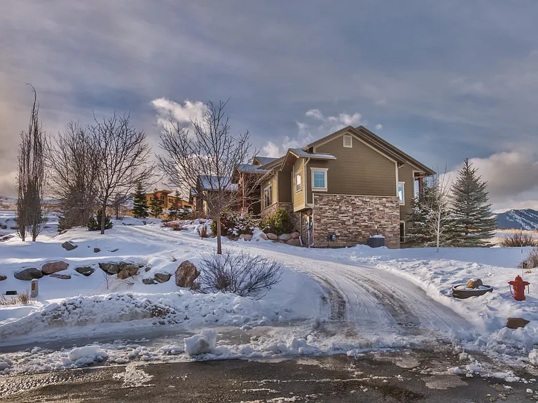 931 Meadowlark Ln — Photo 49