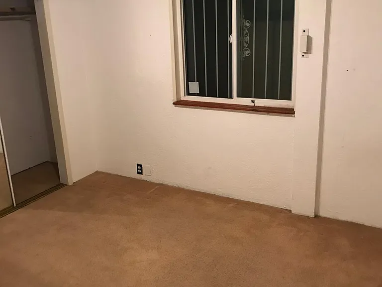 1304 Buena Vista Dr SE — Photo 12