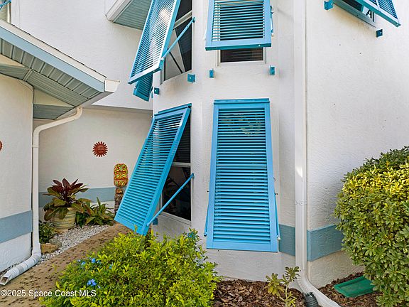 4th image of 118 Ocean Garden Ln
