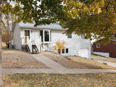 718 N Taylor Ave, Pierre, SD, 57501