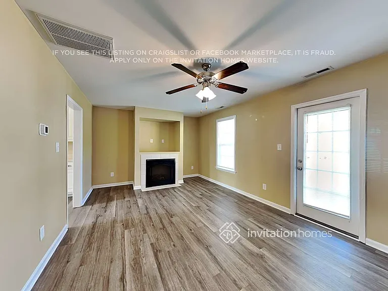 302 Whitehall Ct — Photo 4