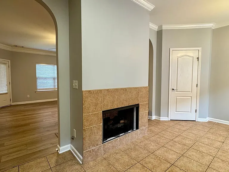 2722 Oxmoor Way — Photo 15