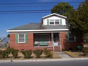 1st image of 702 Walker Ave