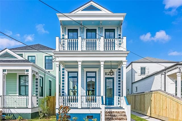 1st image of 3717 Annunciation St