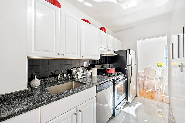 Rented by Compass | media 8