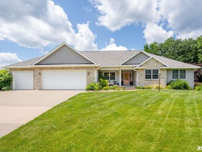 10984 150th St, Davenport, IA, 52804