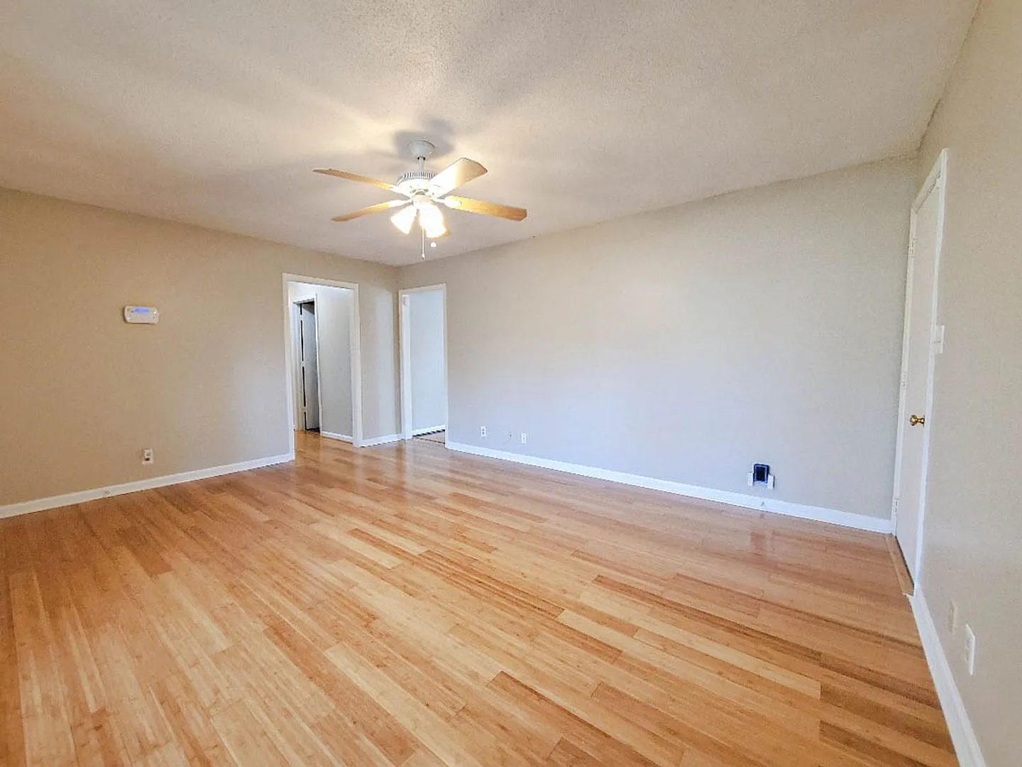 Pet Friendly Three Bedroom! — Photo 3