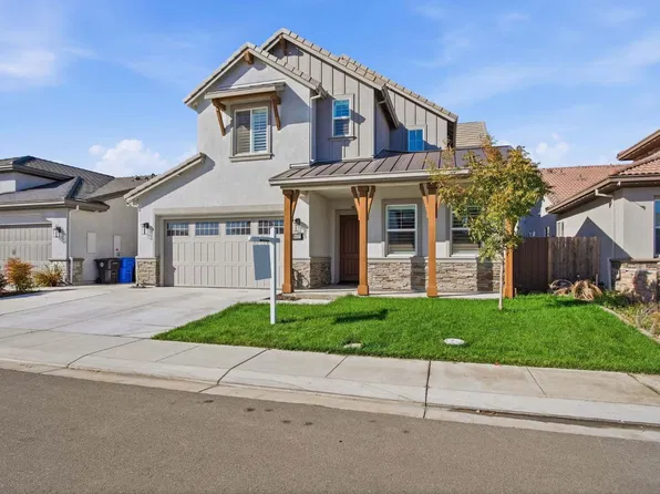 2481 Paramount Ln, Manteca, CA 95337