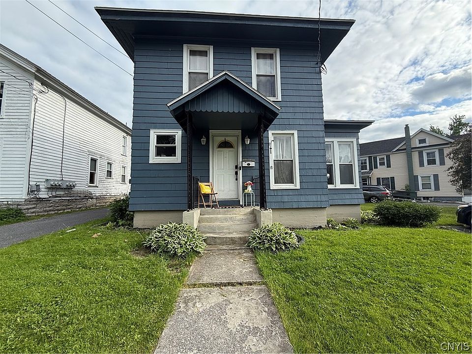 1st image of 451 W Ten Eyck St