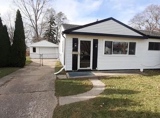 23557 Lauren Ave, Warren, MI 48089