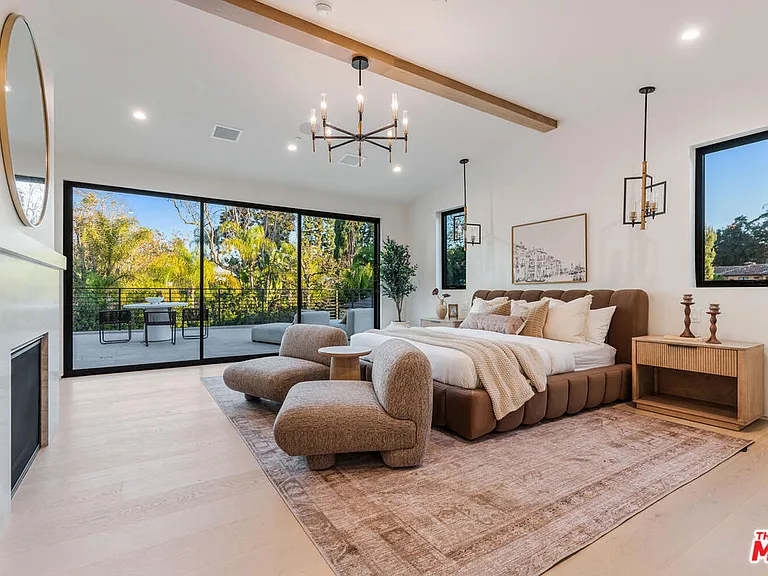 5064 Encino Ave — Photo 31