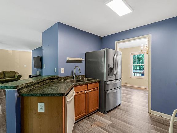 2nd image of 12804 Plantation Dr