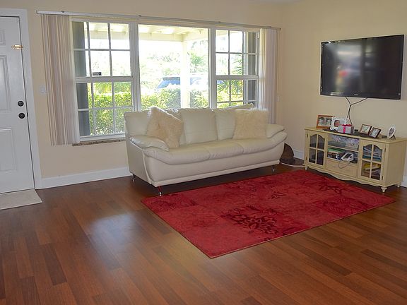 4th image of 2180 NE 53rd St