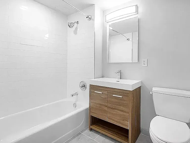 3627 31st St #5C — Photo 5