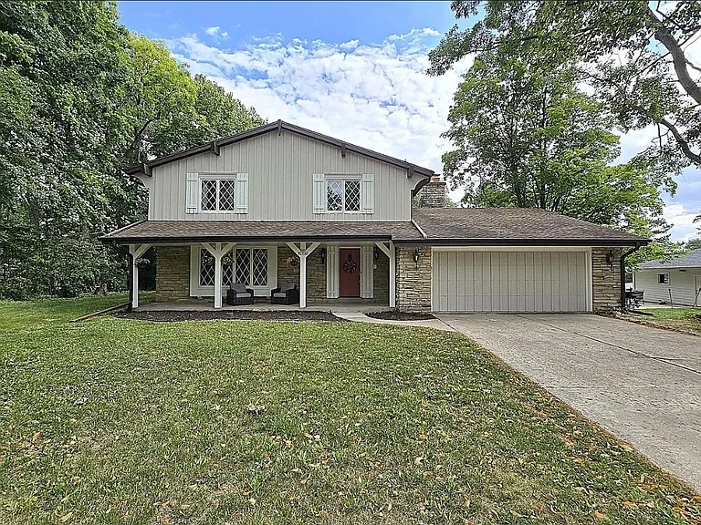 W17745 Ann Ave — Photo 1